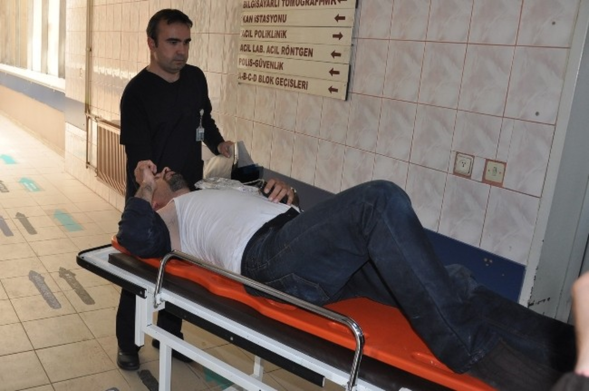 Bursa\'da Otomobil Sürücüsü Ölümden Döndü