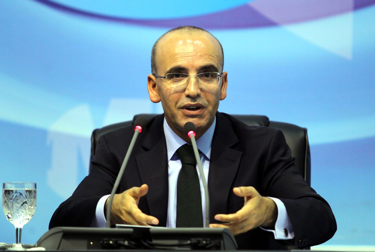 Bakan Şimşek\'ten Vergi Rekortmenlerine Teşekkür