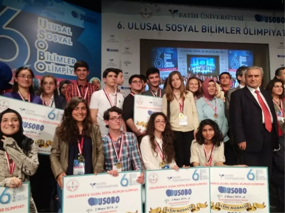 Sosyal Bilimlere Yamanlar Damgası