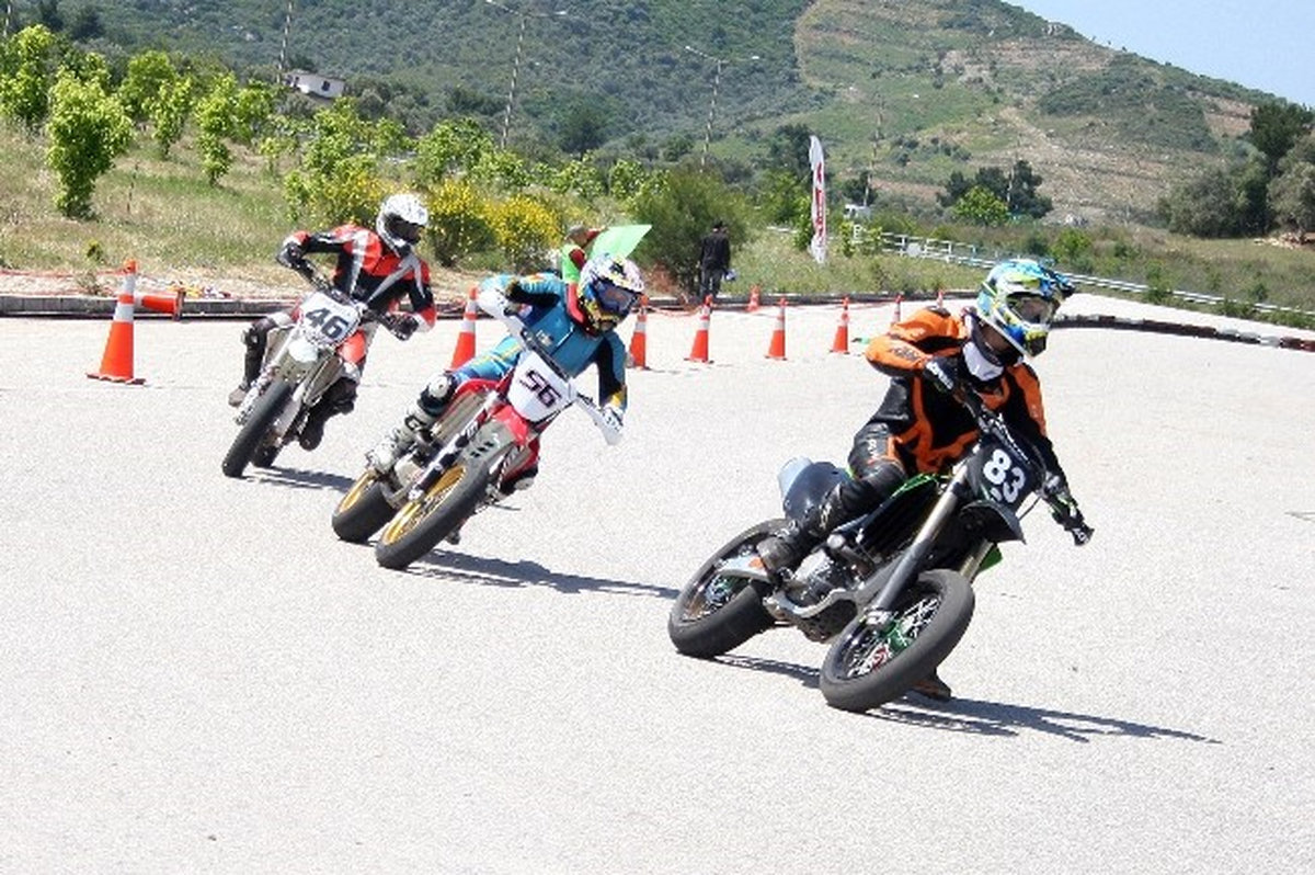 Süpermoto Şampiyonası Urla\'da Start Aldı