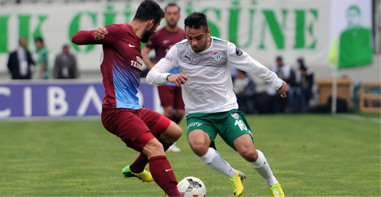 Trabzonspor, Bursaspor\'la 2-2 Berabere Kaldı