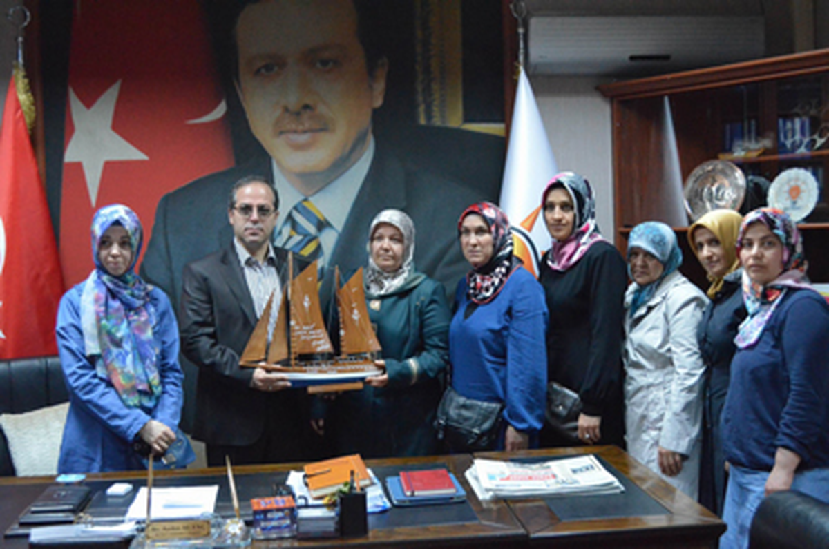 AK Partili Kadınlardan Çözüm Sürecine Destek