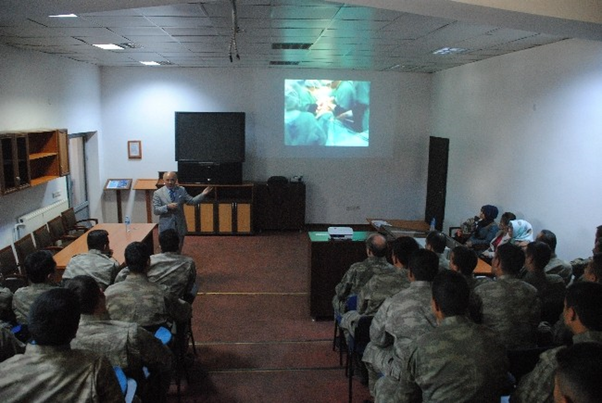 Askerlere Sigara ve Kanser Semineri