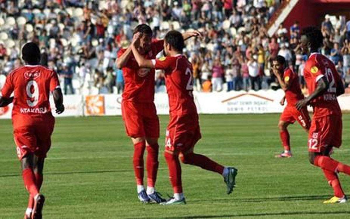 Bakan Kılıç\'tan Balıkesirspor\'a Tebrik