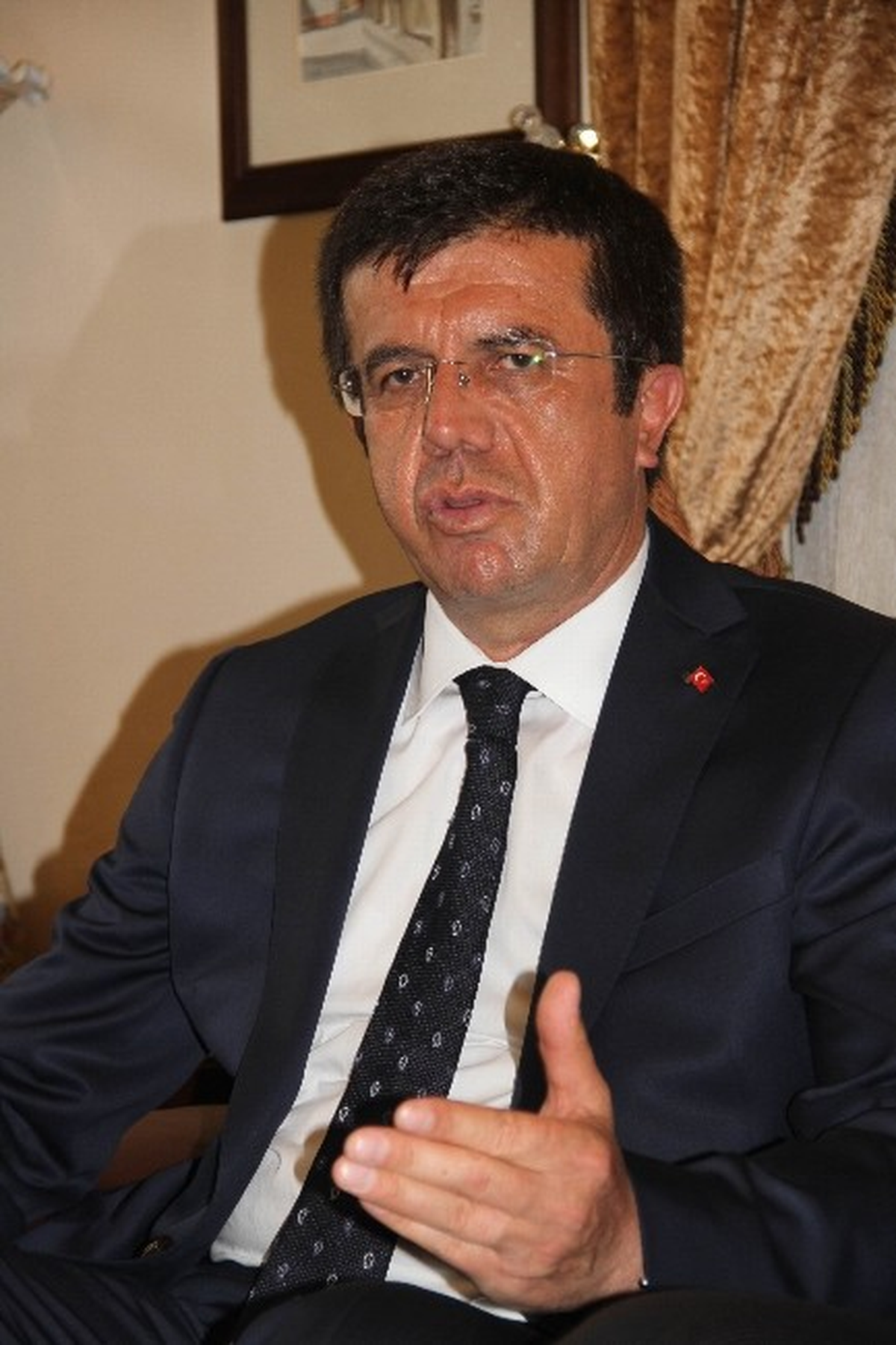Bakan Zeybekci: Enflasyon, Cari Açık, Büyüme ve İşsizlikten Daha Önemli Değil