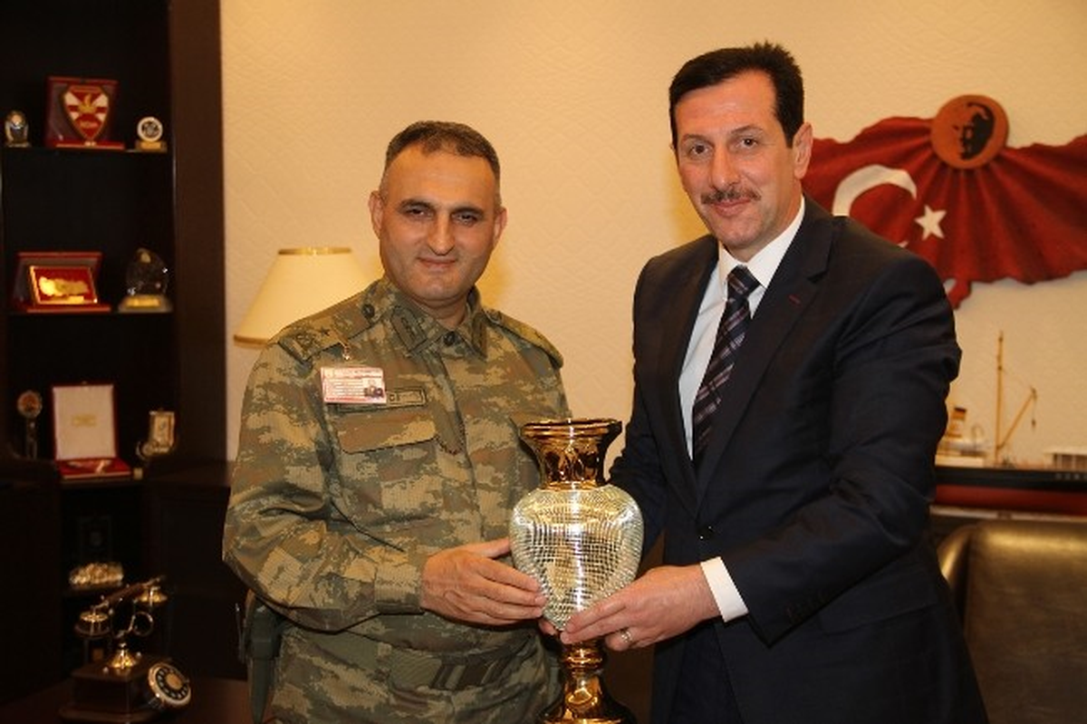 Başkan Tok, Garnizon Komutanı Ekinci\'yi Ziyaret Etti
