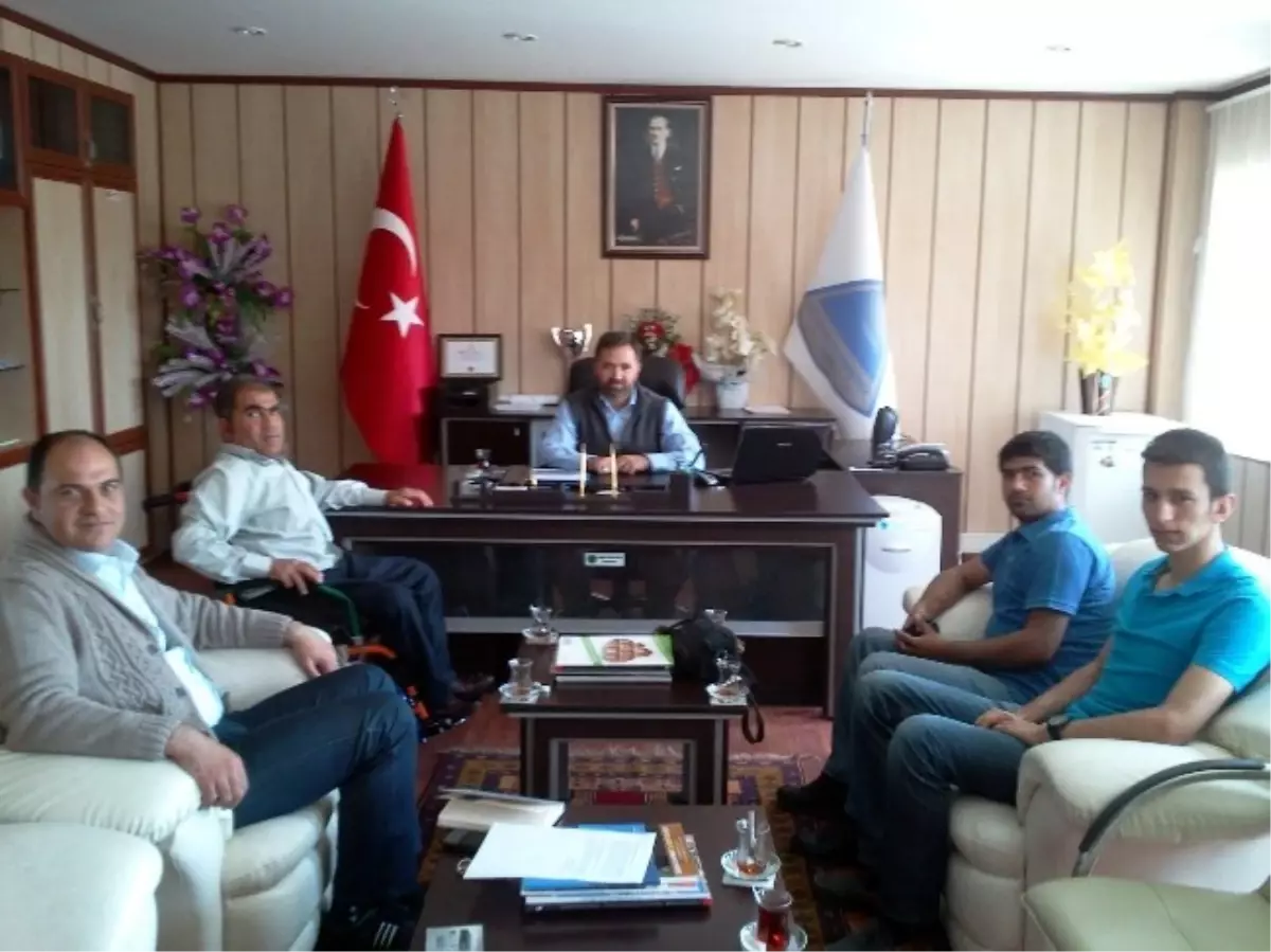Besni Asd'den Meslek Yüksek Okulu Müdürü Çelik'e Ziyaret