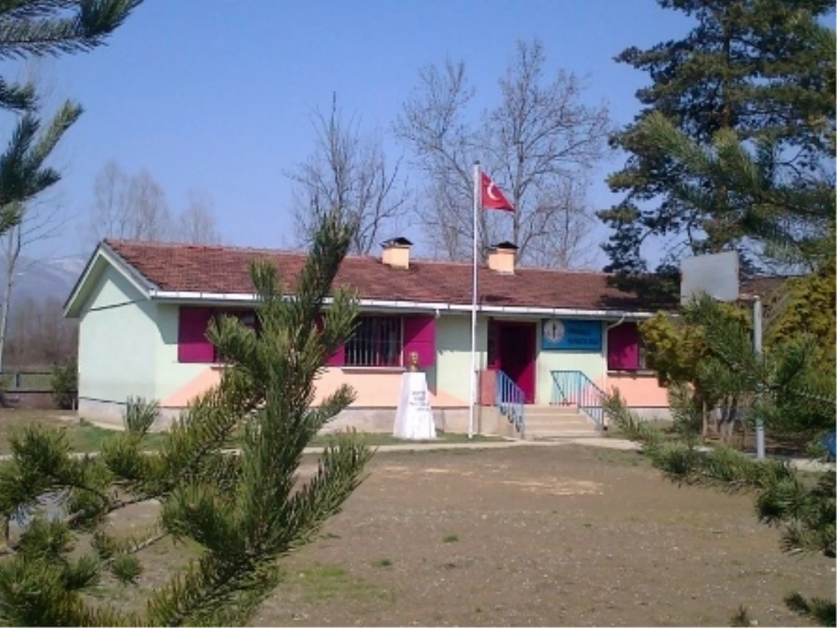 Döngelli Köyü Okulu Eksikleri Belirlendi