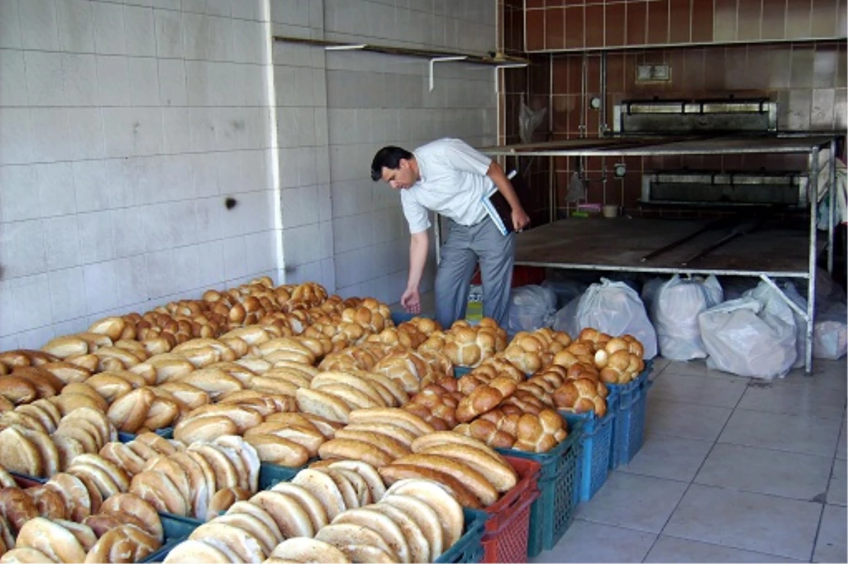 Ekmek Fırınları ve Gıda Üretimi Yapan İşletmeler Denetlendi