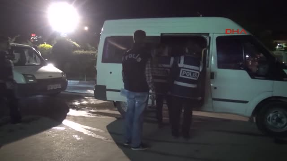 Fuhuş Operasyonu: 2\'si Üniversite Öğrencisi 8 Gözaltı