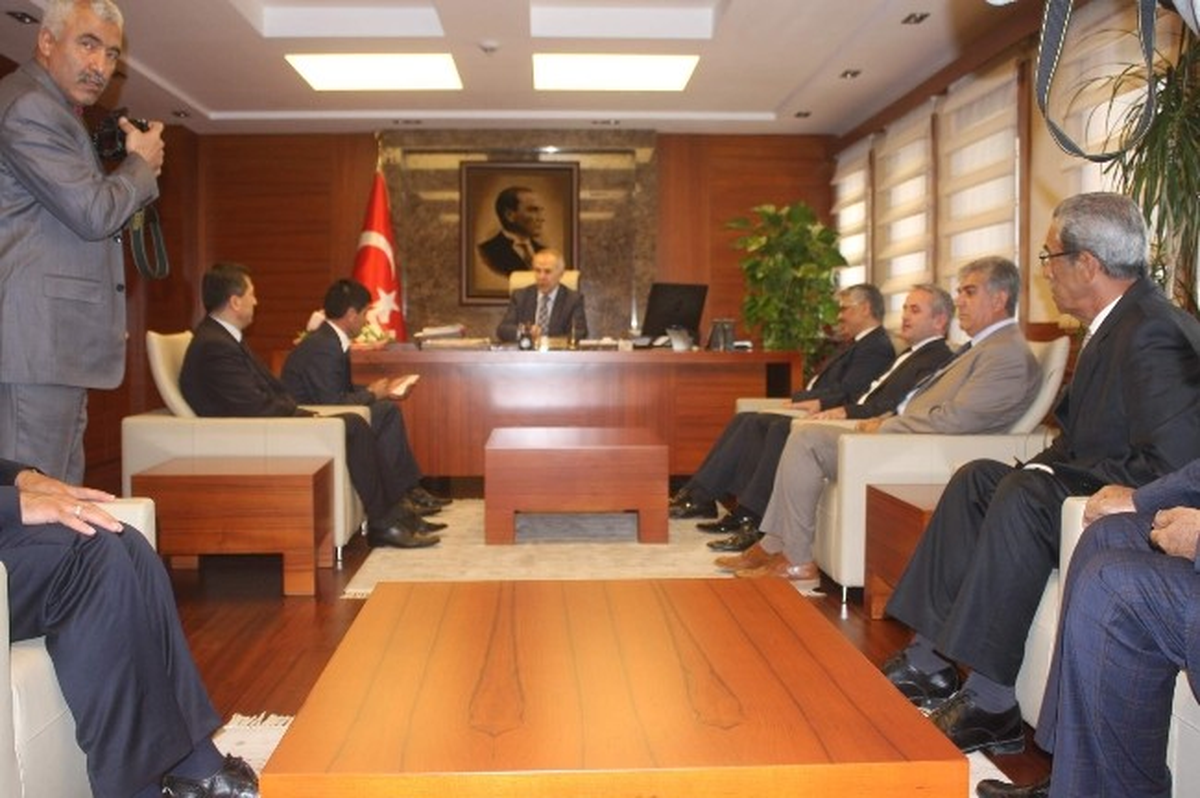 Güven\'den Vali Erdal Ata\'ya Ziyaret