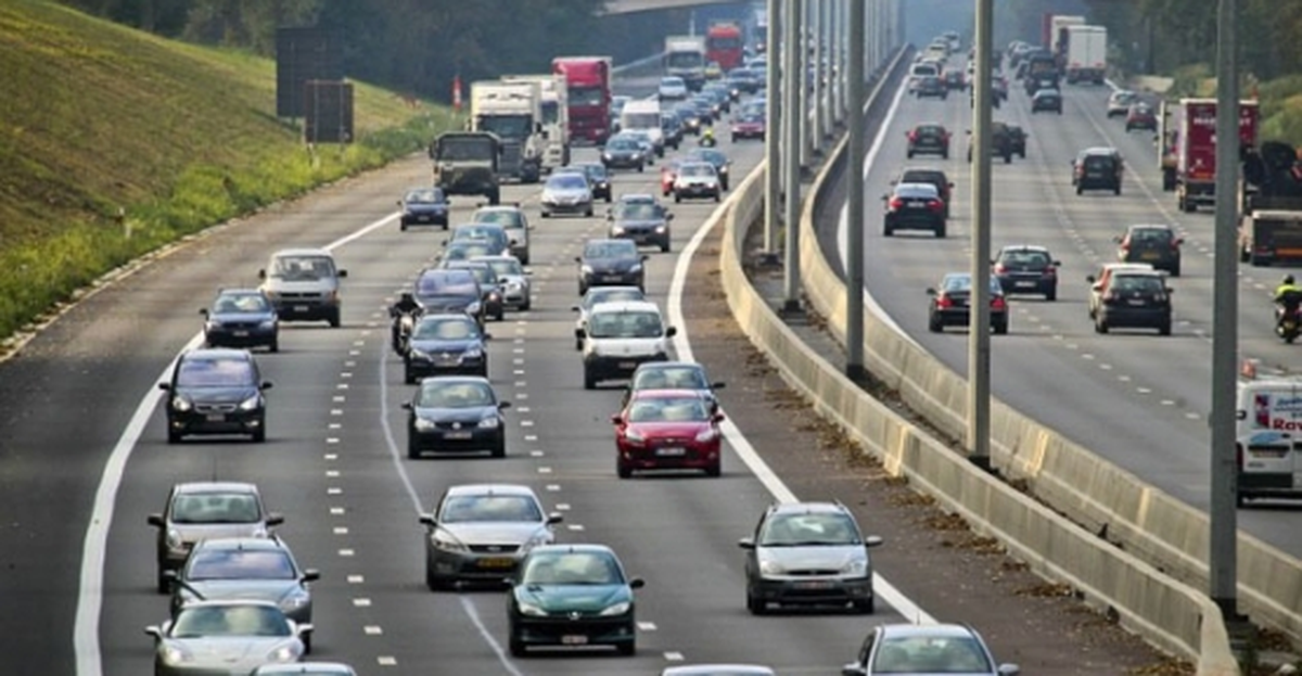 Adana\'da Trafiğe Saygı Duruşu Yapıldı