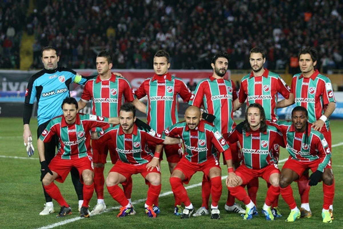 Karşıyaka\'da Buruk Sevinç