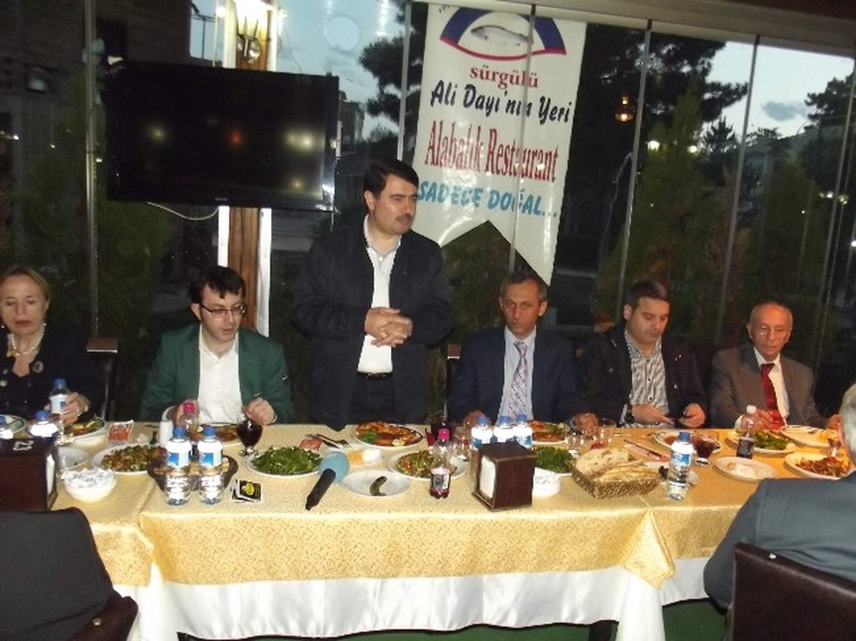 Malatya Valisi Yazarlara Yemekte Konuştu Açıklaması