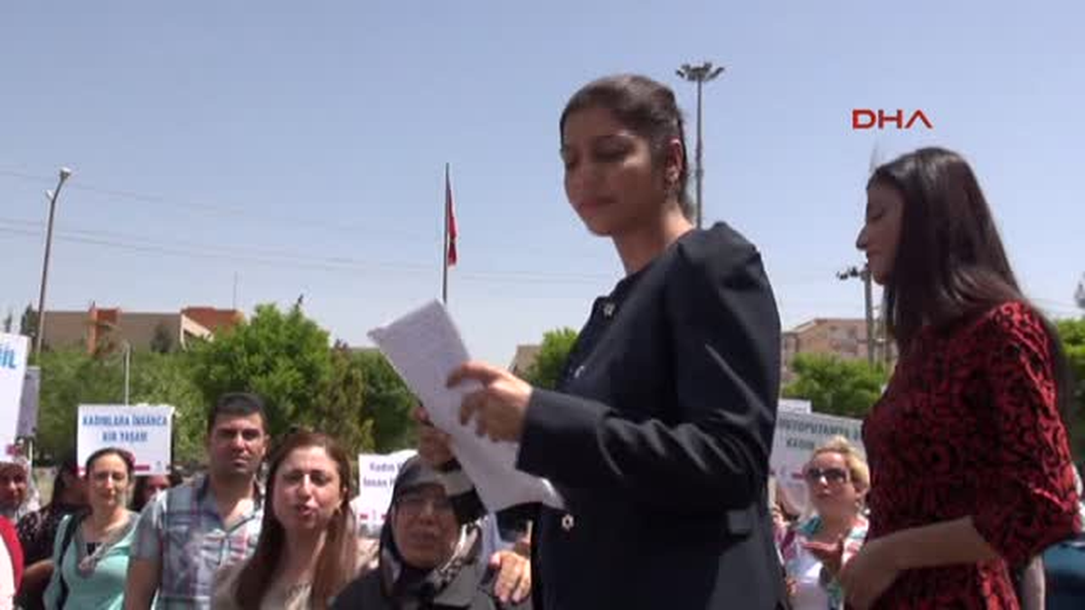 Mardinli Çatom Üyesi Kadınlar, Kadına Şiddeti Protesto Etti 1mardinli Çatom Üyesi Kadınlar, Kadına...