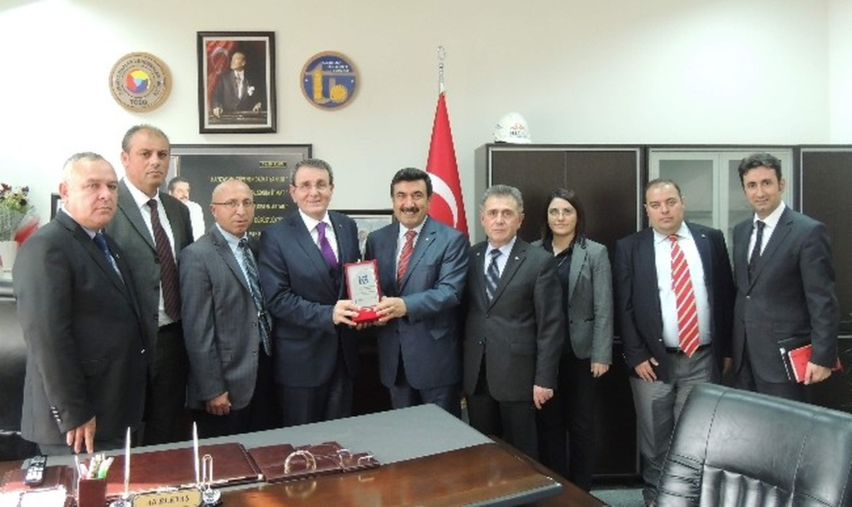 Murzioğlu\'ndan Çorum Ticaret Borsasına Ziyaret