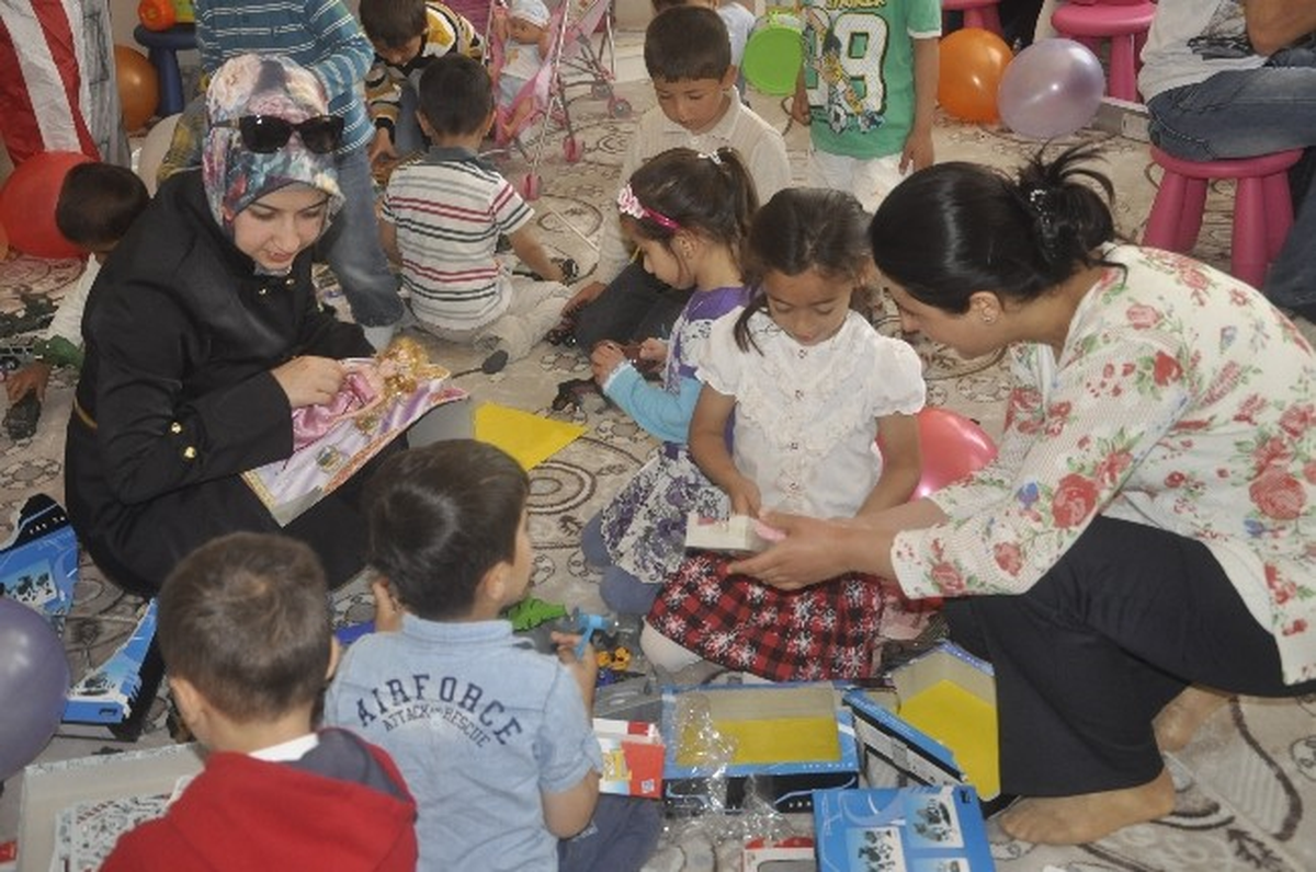 Şırnak\'ta İlk Kez Oyuncak Kütüphanesi Açıldı