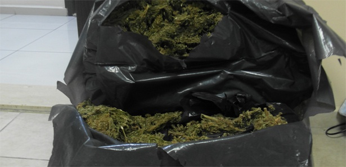 Sivas\'ta 9 Kilo 900 Gram Esrar Ele Geçirildi