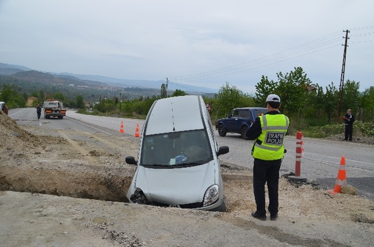 Tosya\'da Trafik Kazası: 2 Yaralı