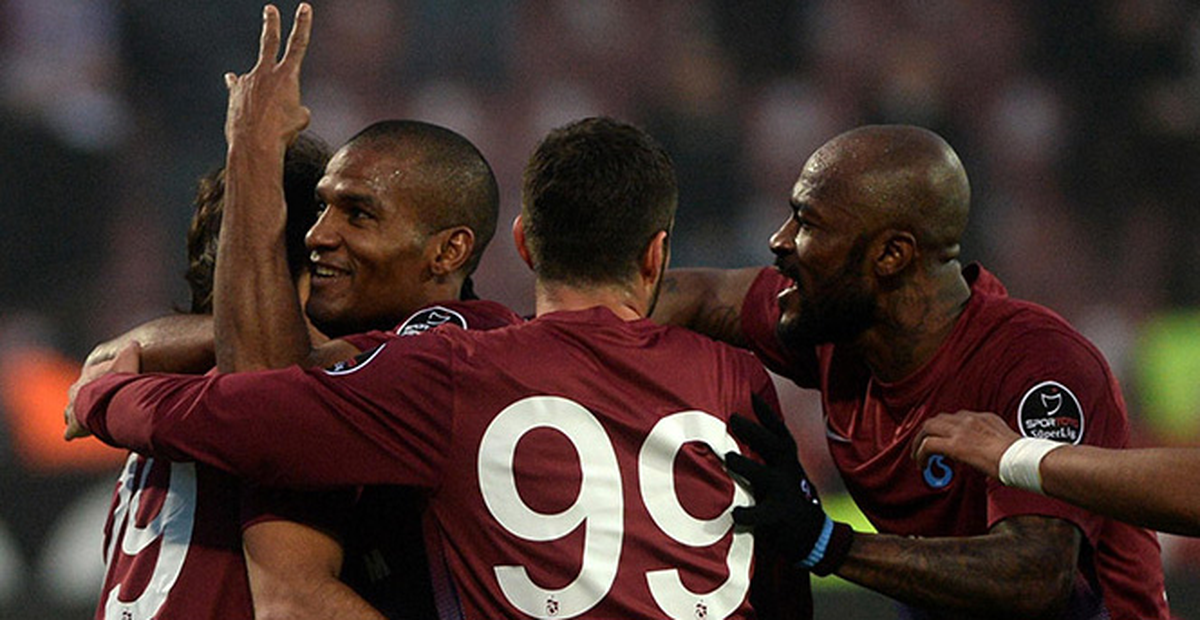 Trabzonspor, "Bombacı" ile Coştu