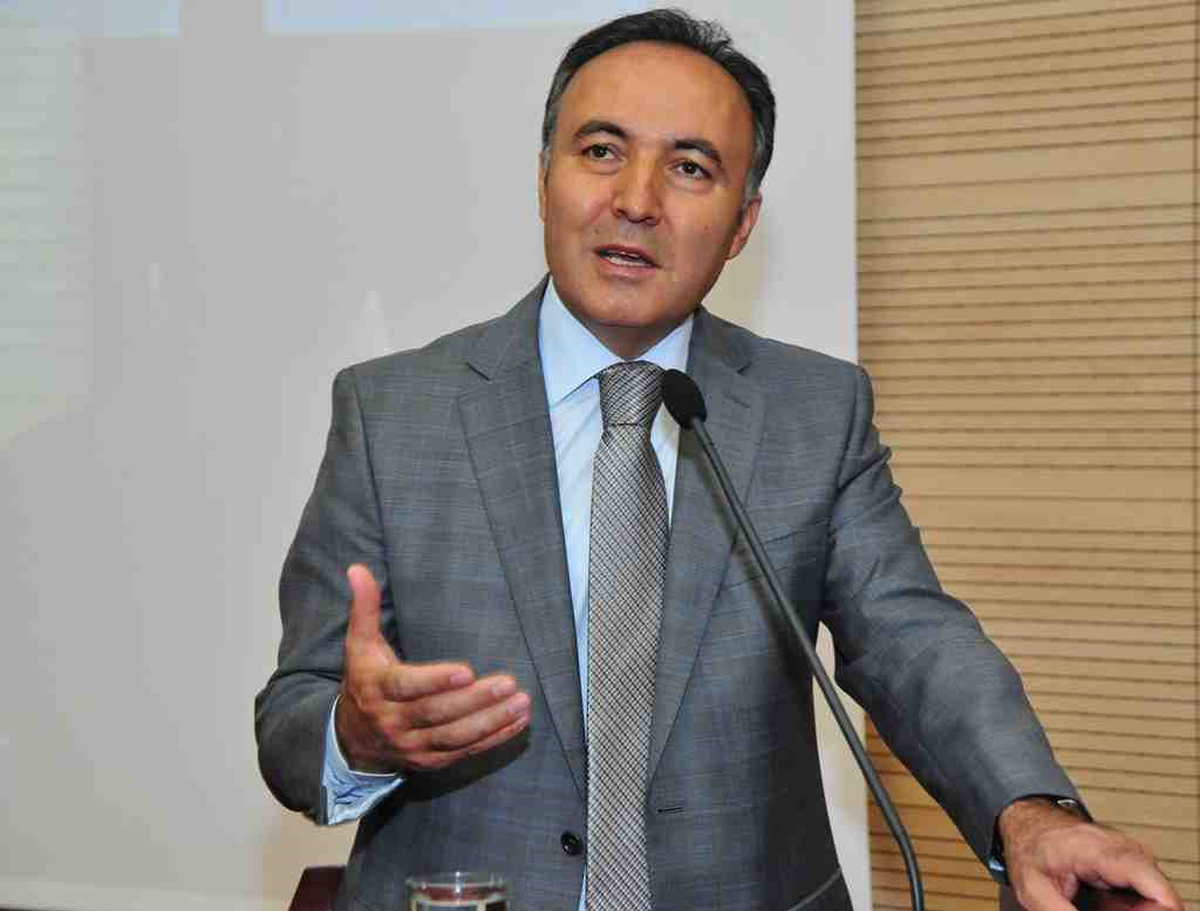 Vali Altıparmak\'tan Vakıflar Haftası Mesajı