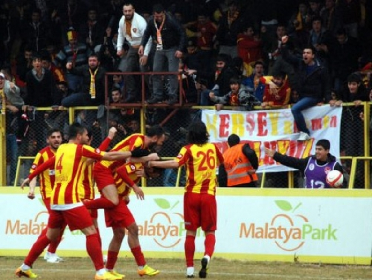 Yeni Malatyaspor Kulübü Sportif Direktörü Ravcı Açıklaması