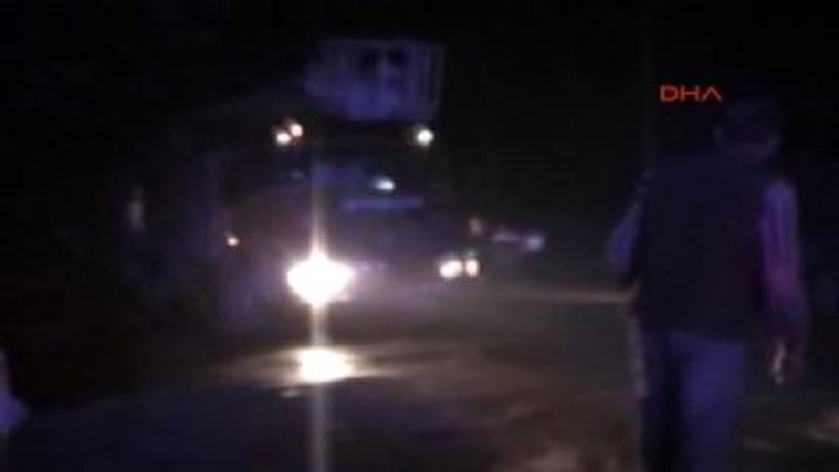 Yolcu Treni Akaryakıt Tankerine Çarptı: 1 Ölü 1 Yaralı