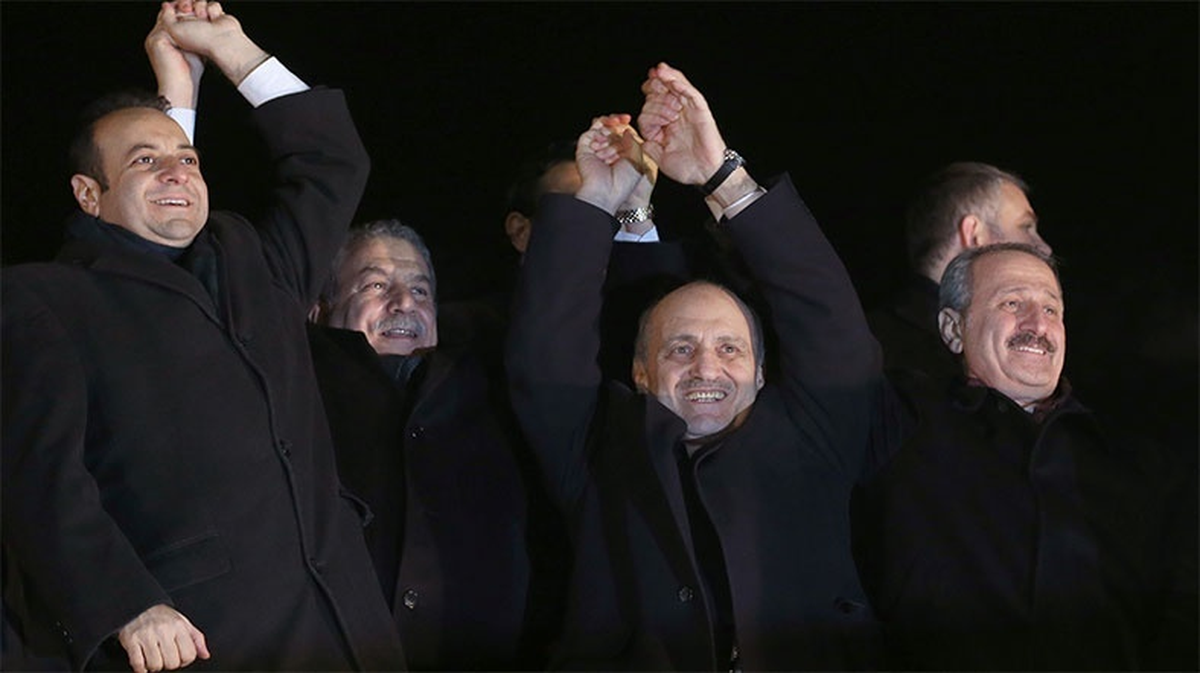 4 Eski Bakan Hakkında Soruşturma Komisyonu Kuruluyor