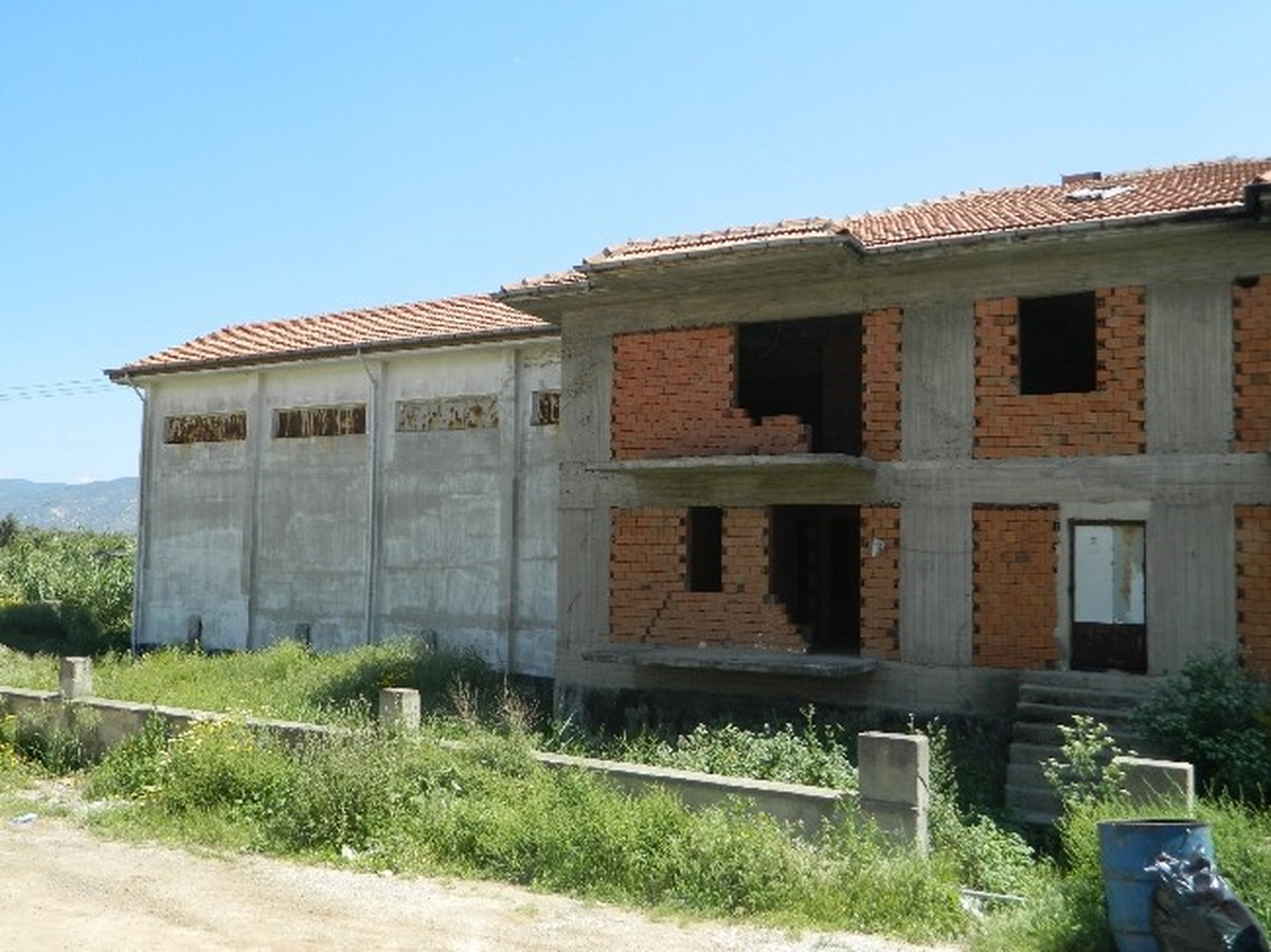 Akıma Kapılan Hırsızlık Şüphelisi Ağır Yaralandı