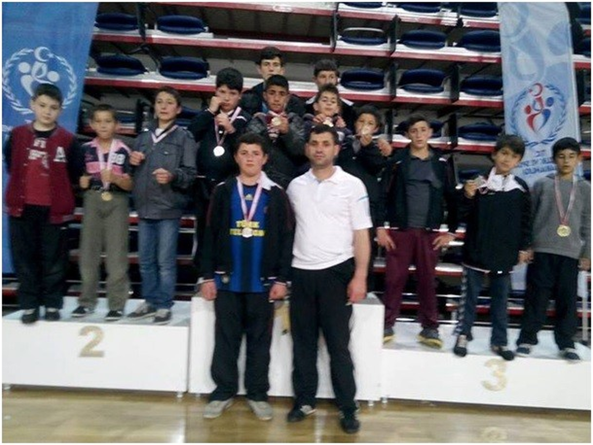 Arifiyeli Minikler 6 Madalyayla Döndüler