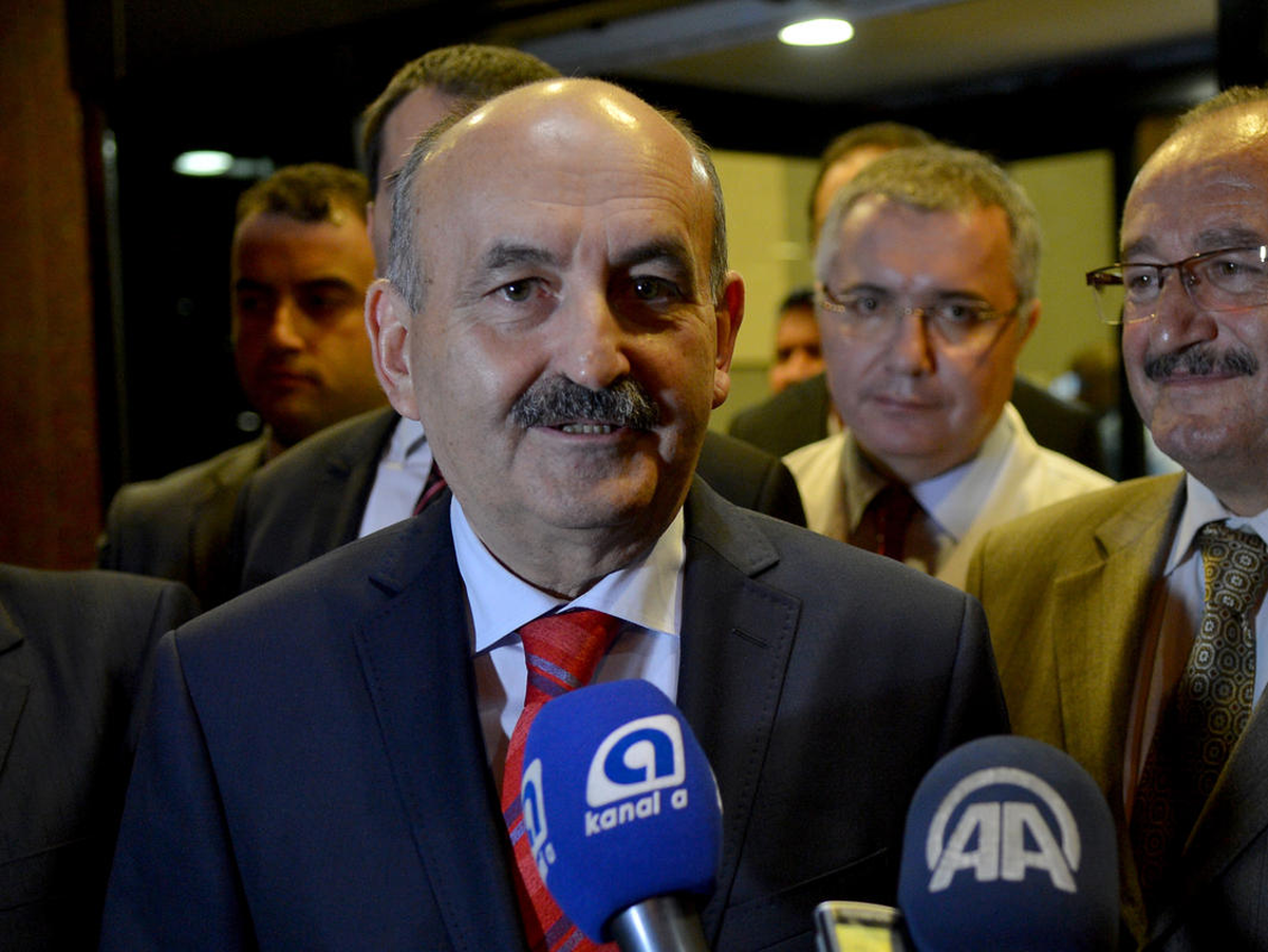 Başbakan Yardımcısı Arınç\'ın Ameliyatı