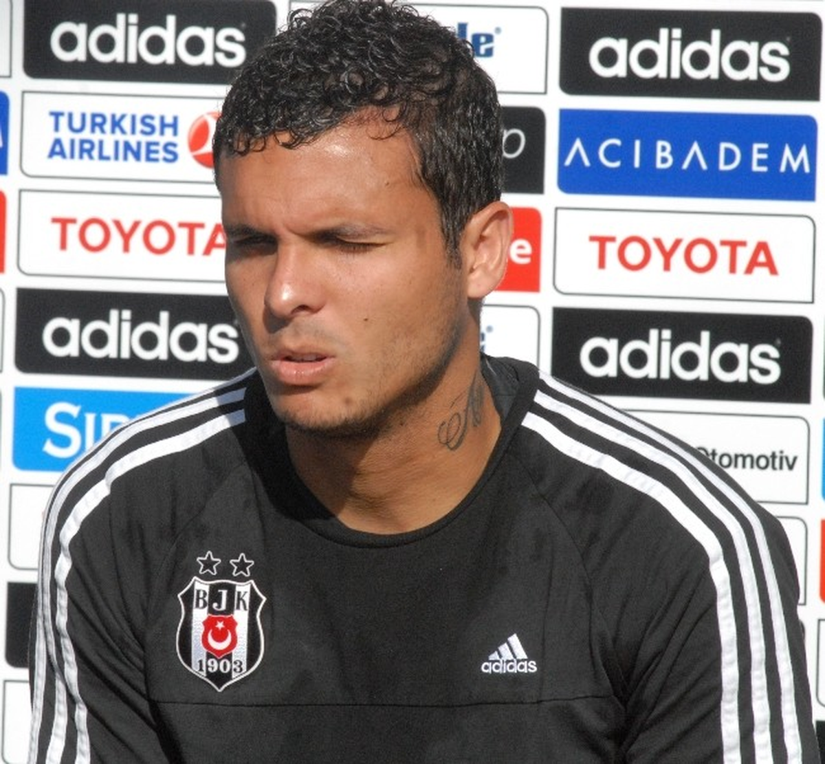 Beşiktaşlı Motta\'nın Doğum Günü Kutlandı