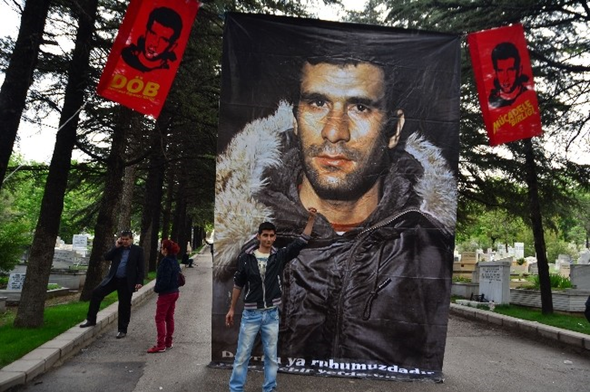 Deniz Gezmiş, İnan ve Aslan, Mezarları Başında Anıldı