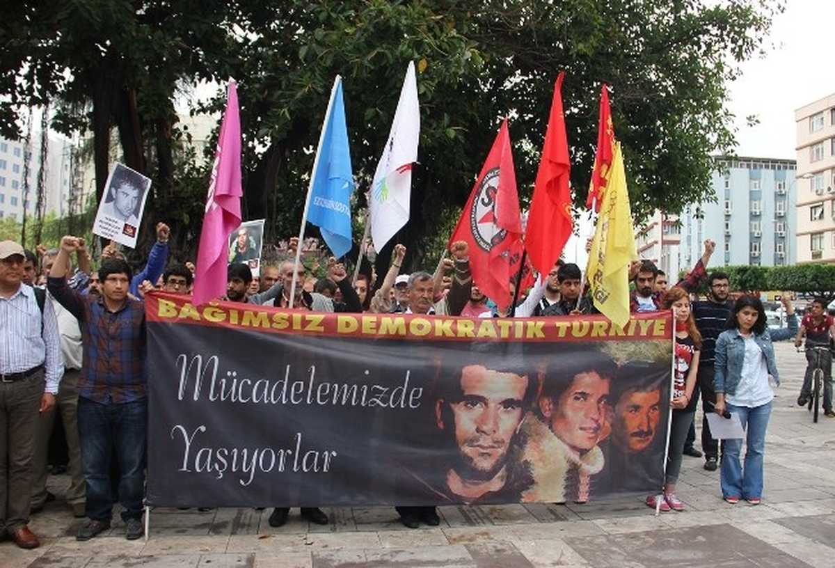 Deniz Gezmiş ve Arkadaşları Adana\'da Anıldı