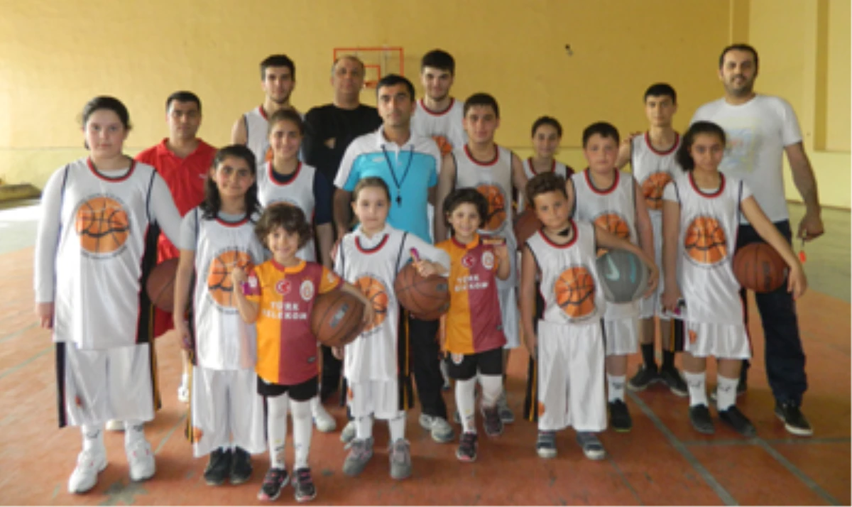 Diyarbakır\'da Çikolatalı Basketbol Eğitimi