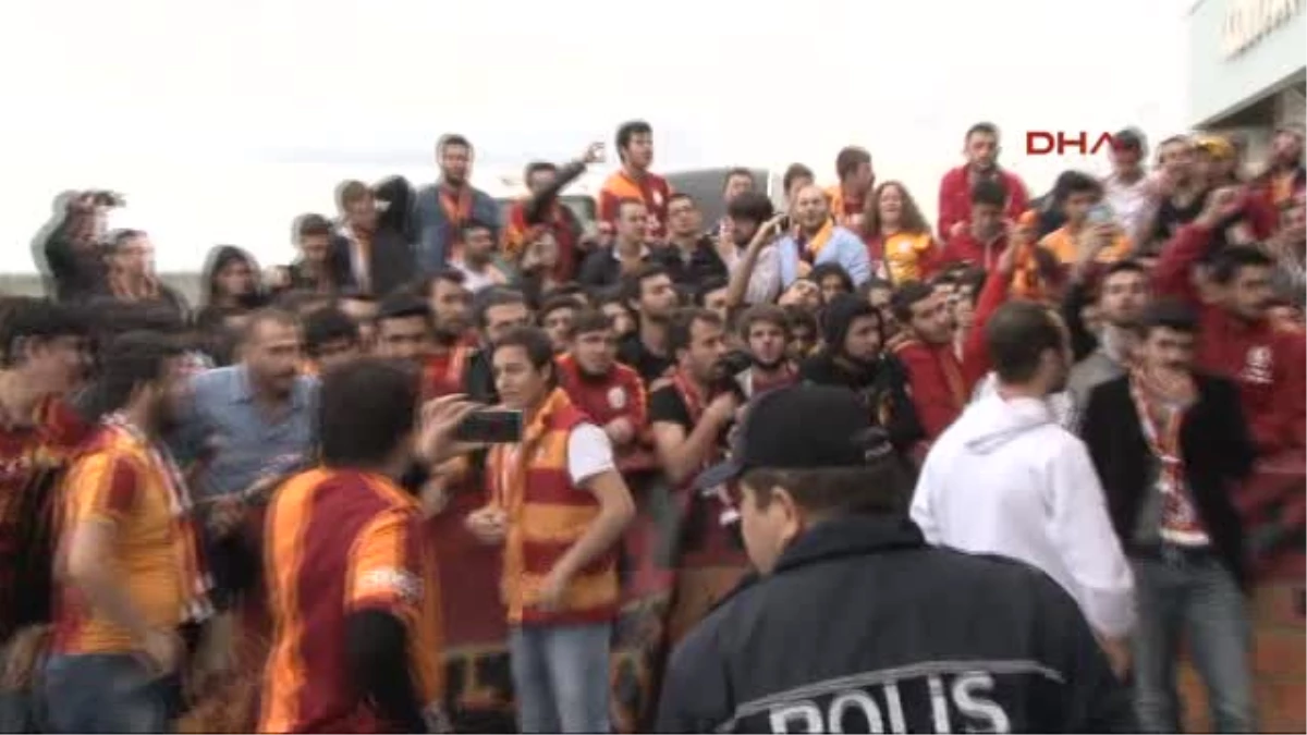Galatasaray\'a Konya\'da Coşkulu Karşılama