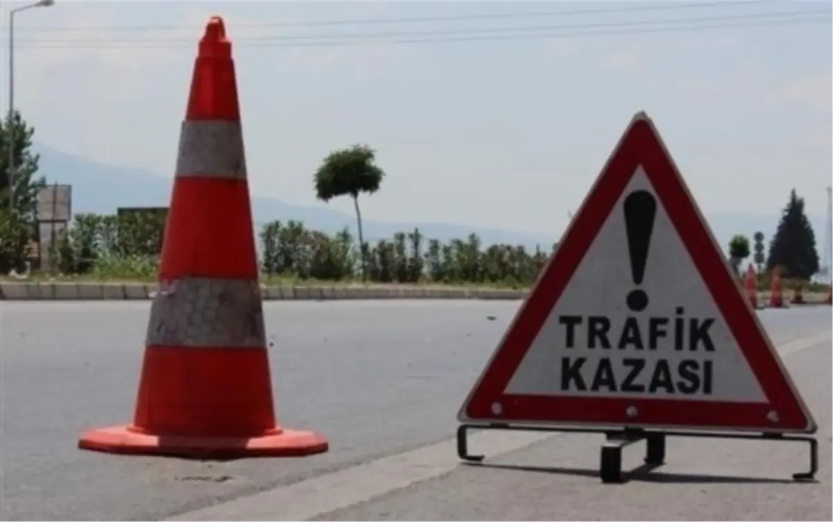 Kırşehir\'de Trafik Kazası: 4 Yaralı