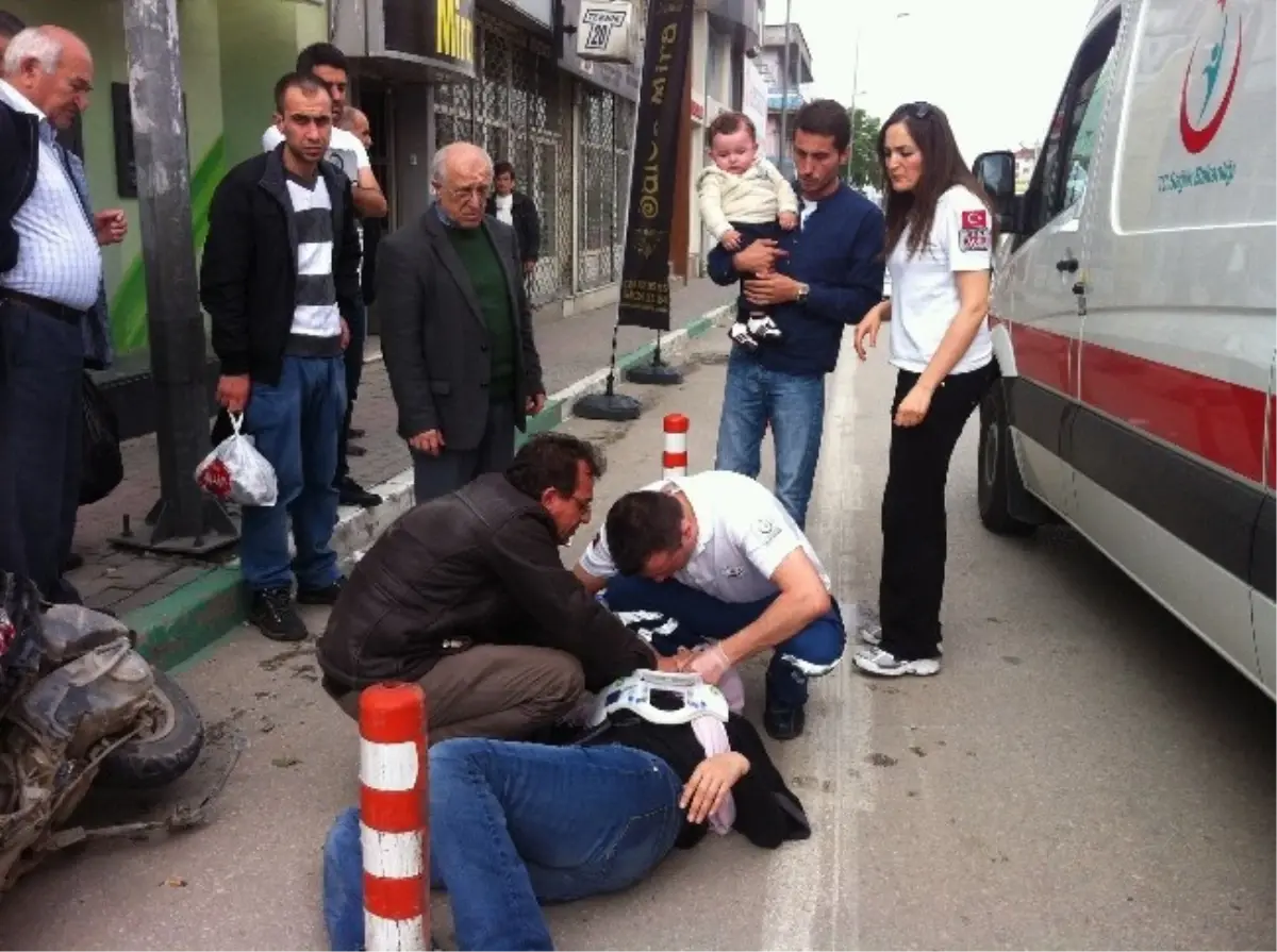 Motosikletteki Bebek Ölümden Döndü, Annesi Yaralandı