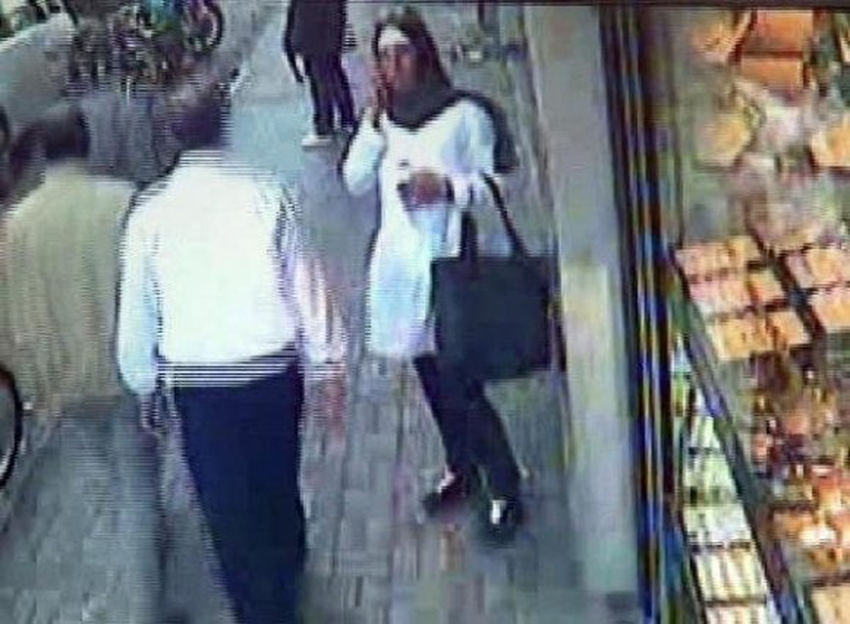 Şık Giyimli Kadınlar, Bir Çanta Dolusu Yüzük Çaldı