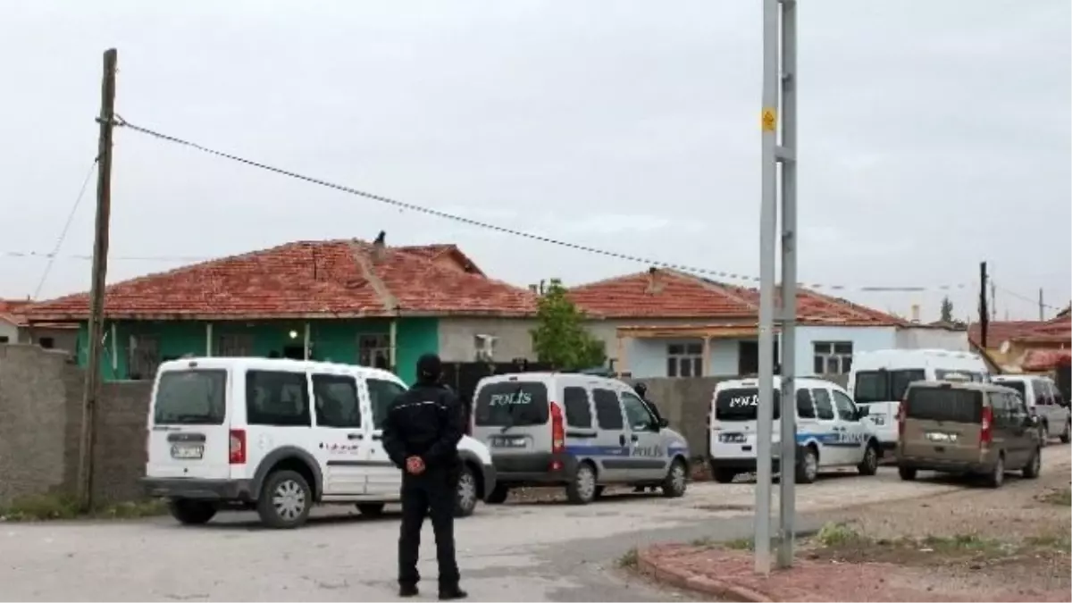 Sokak Satıcılarına Uyuşturucu Operasyonu: 20 Gözaltı