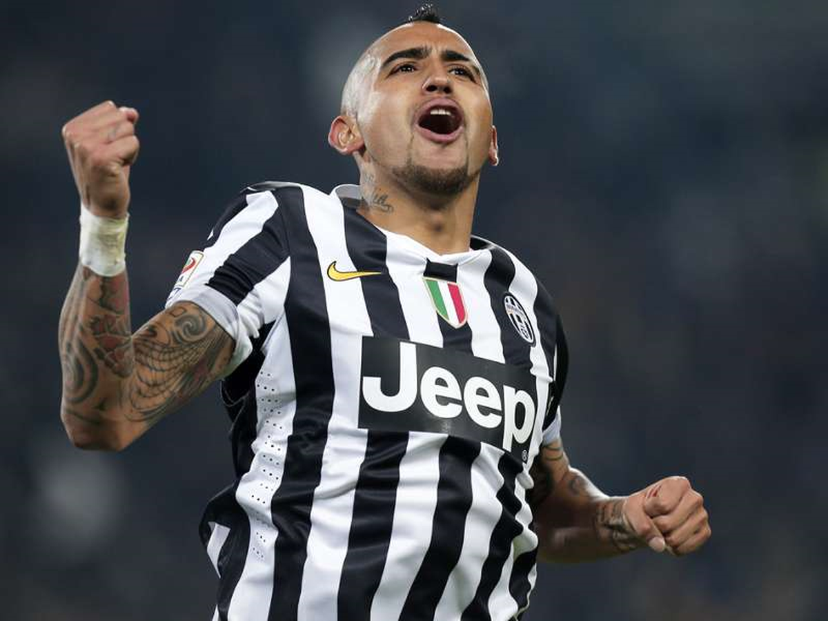 Juventus\'lu Arturo Vidal Dizinden Ameliyat Olacak