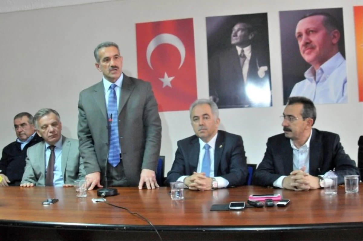 Yalova AK Parti Yeni Yönetim Listesi Başbakanın Önünde