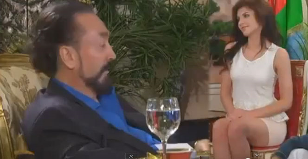 Adnan Oktar'ın 19'luk Kız Konuğu