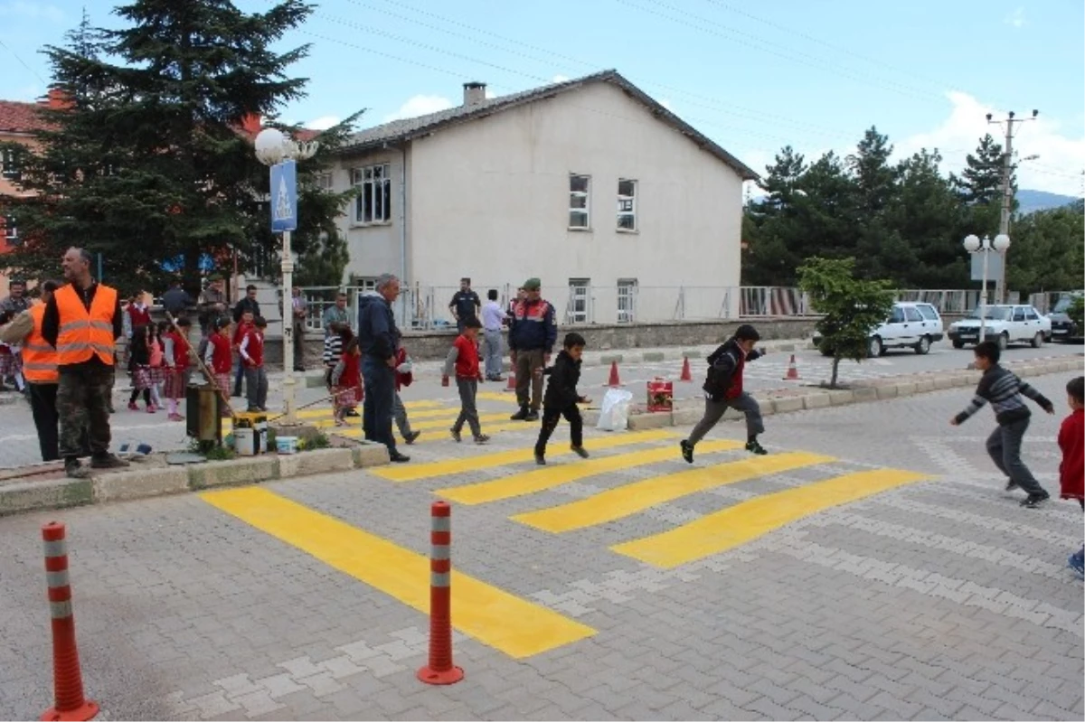 Beyşehir\'de Karayolu Güvenliği ve Trafik Haftası Kutlamaları