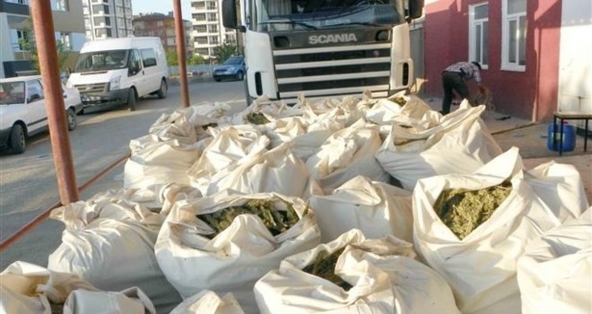 Bingöl\'de 1.5 Ton Esrar Ele Geçirildi