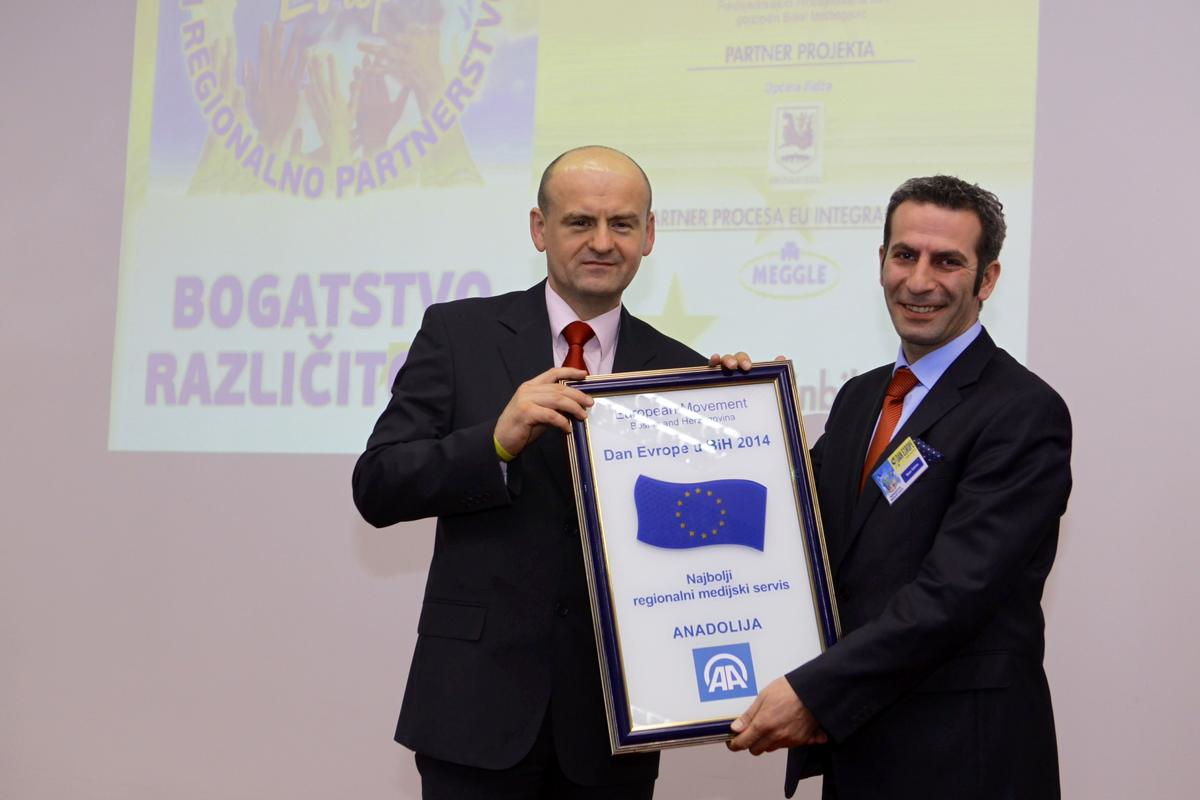 Bosna Hersek Avrupa Hareketi\'nden Aa\'ya Ödül