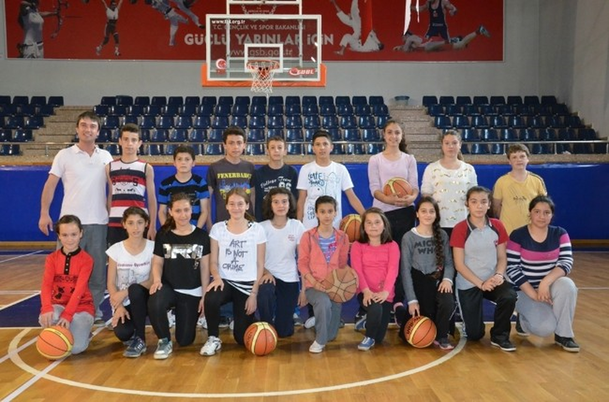 Düzce\'de Basketbola İlgi Sürüyor