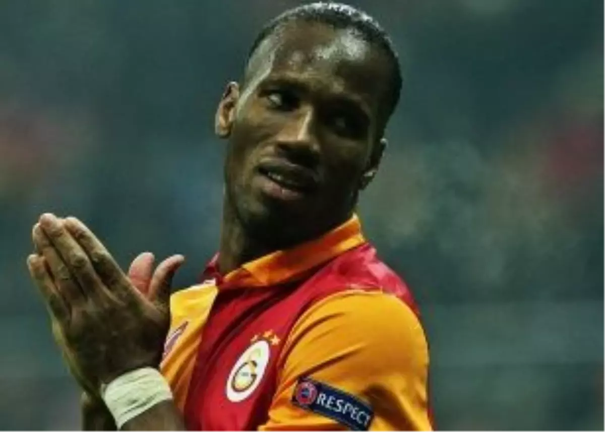 Drogba, Sports Dergisine Kapak Oldu