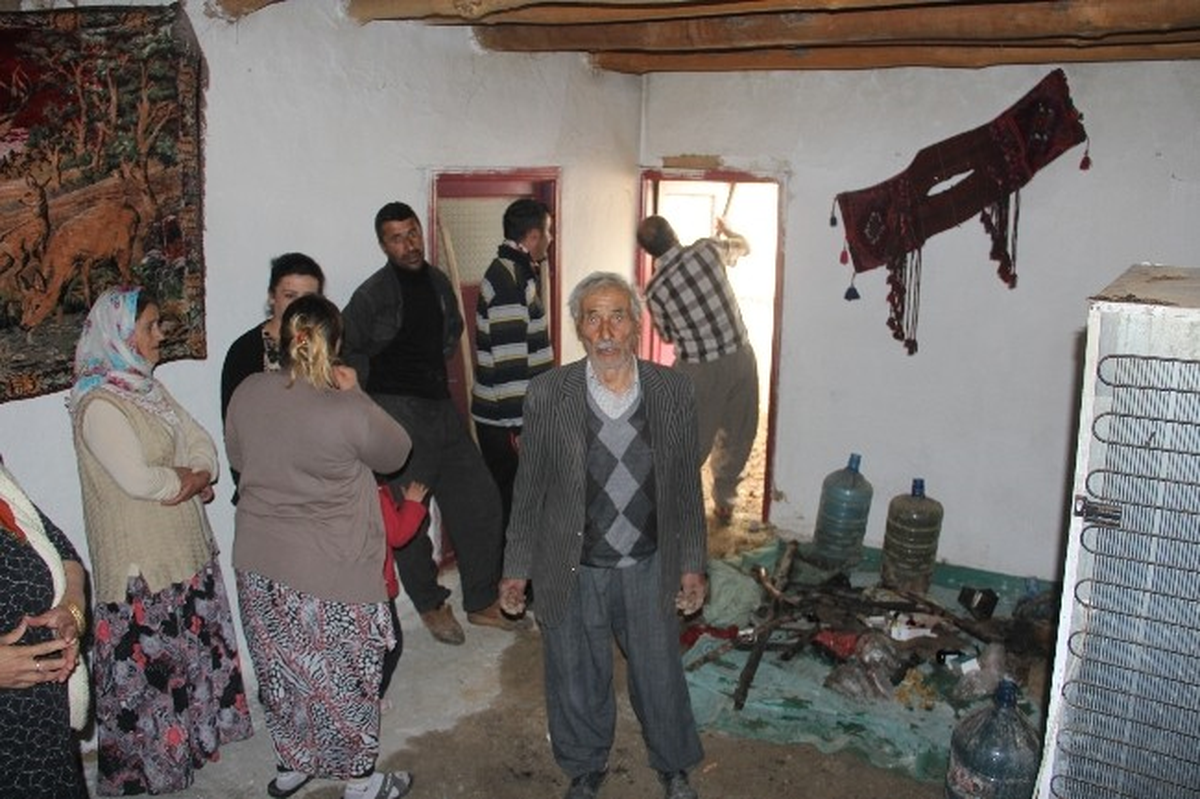 Hakkari\'de Korkutan Yangın