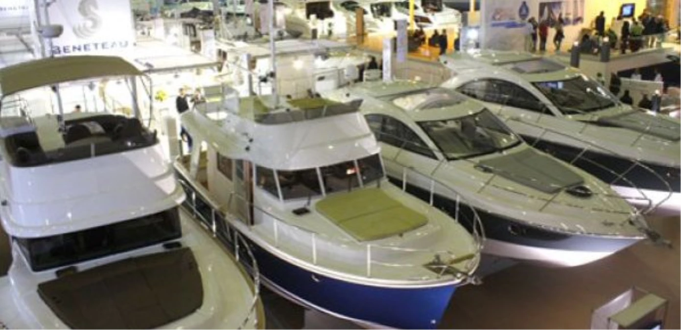 İzmir\'de Yat ve Tekne Fuarı Açıldı